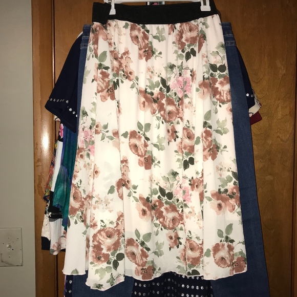 LuLaRoe Dresses & Skirts - 2x Lularoe Lola Skirt